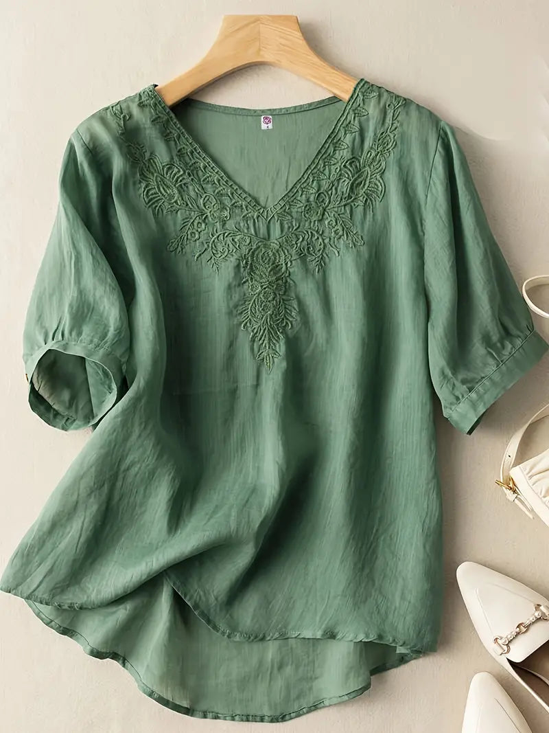 Vintage V Neck Embroidered 3/4 Sleeve Top